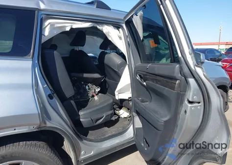 2023 Toyota Highlander Platinum z USA, uszkodzony, nr VIN 5TDKDRAH5PS506100